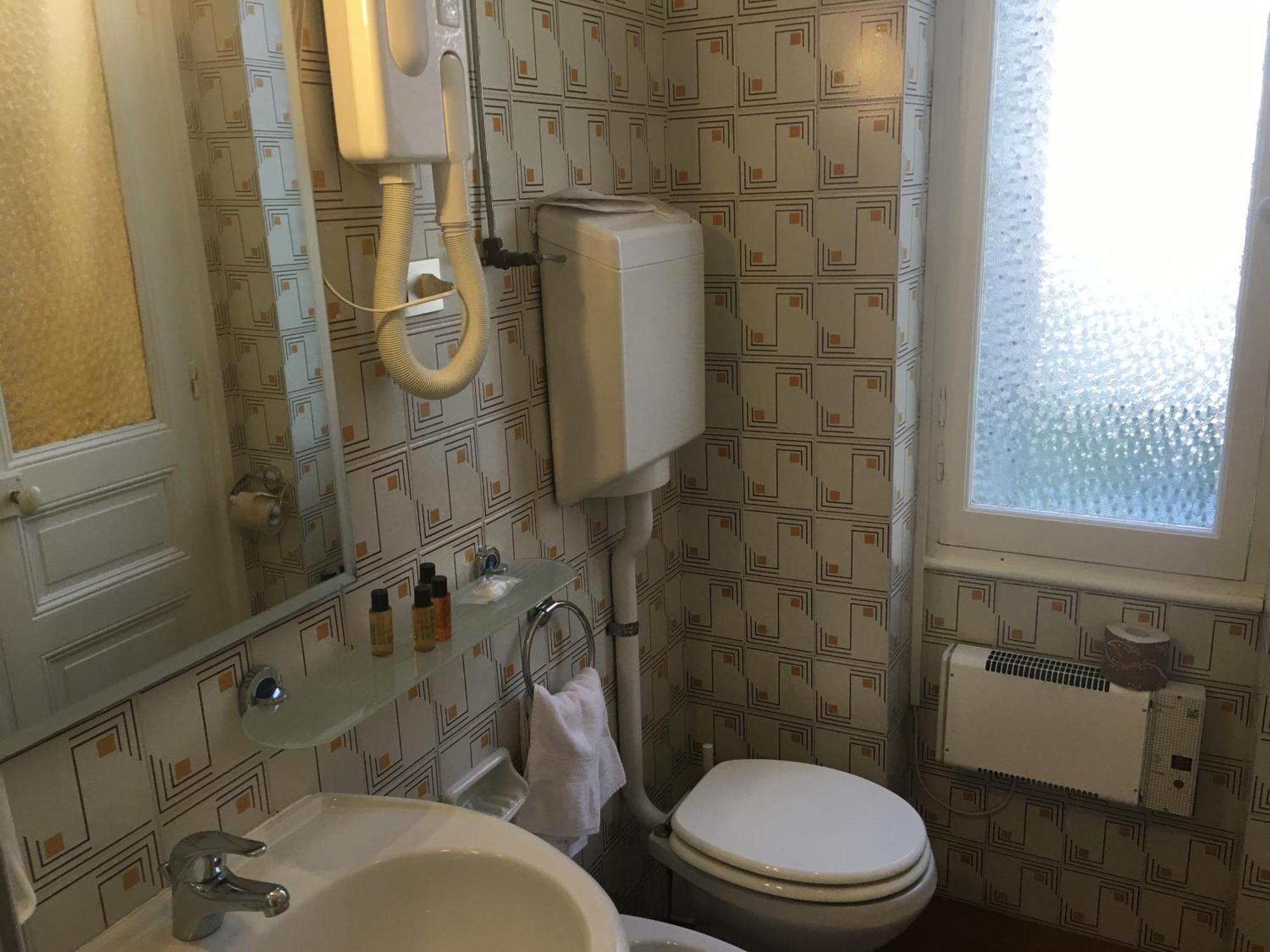 Hotel Liberty Sanremo Quarto foto